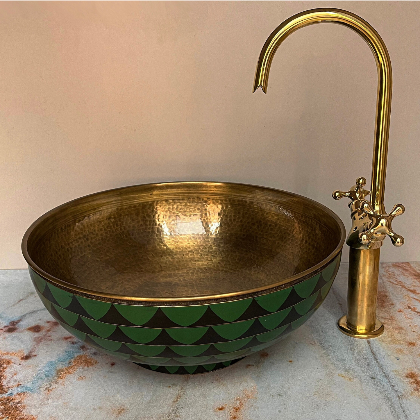 Bathroom Vessel Sink 16 Inch Round Above Counter Circle Brass and resin Countertop Sink for Cabinet Lavatory Vanity